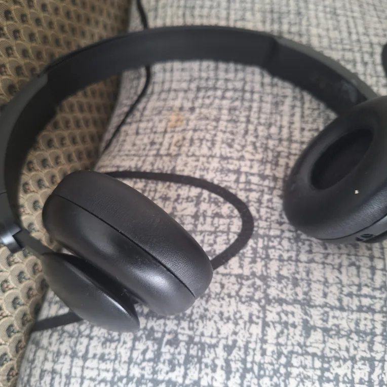 Wireless Headphones image indicator(2)