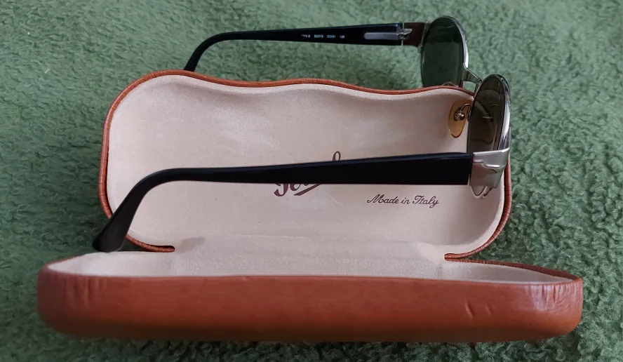 Persol Sunglasses image indicator(3)