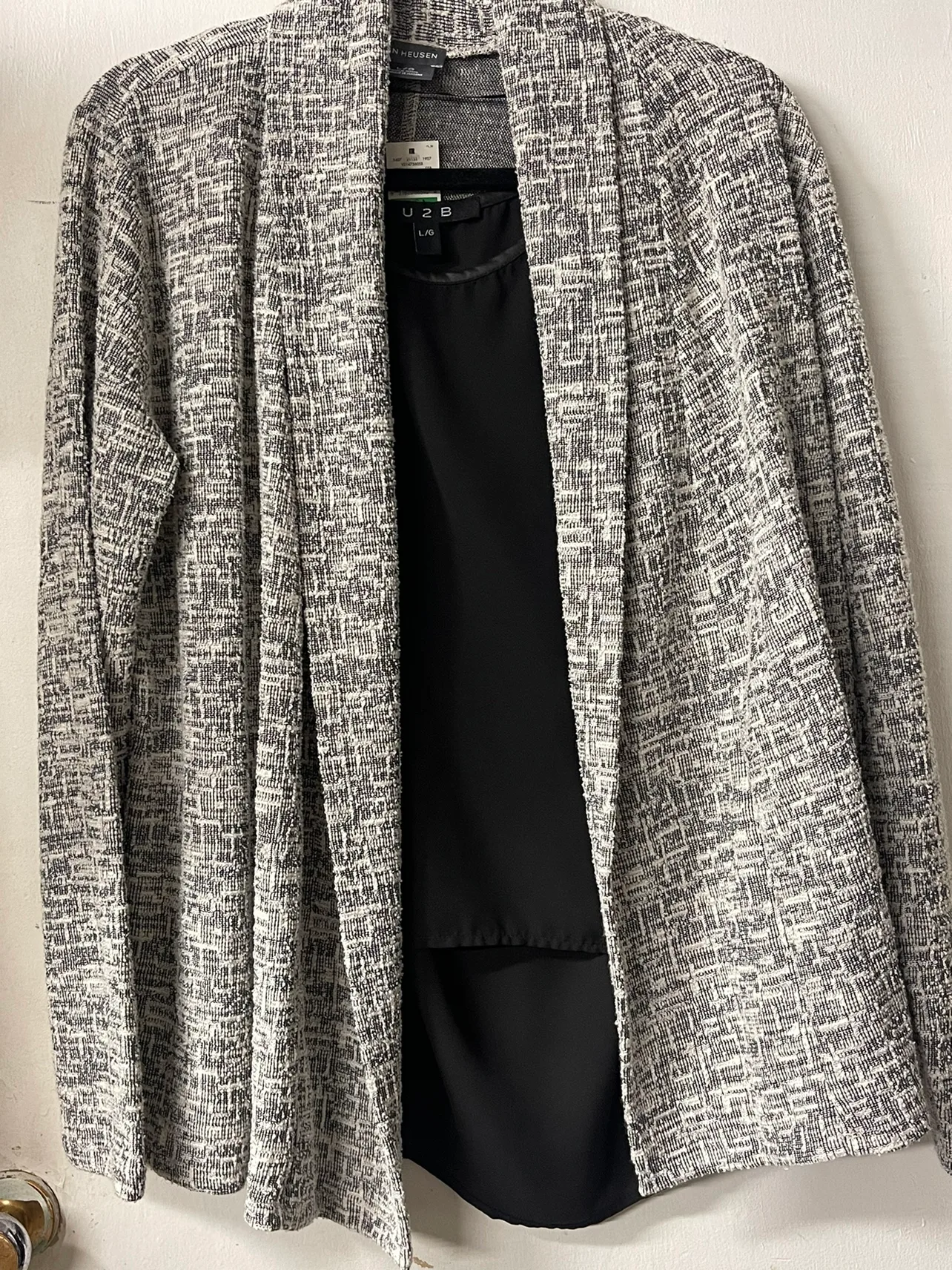 Van Heusen Women's Blazer(NEW) image indicator(4)