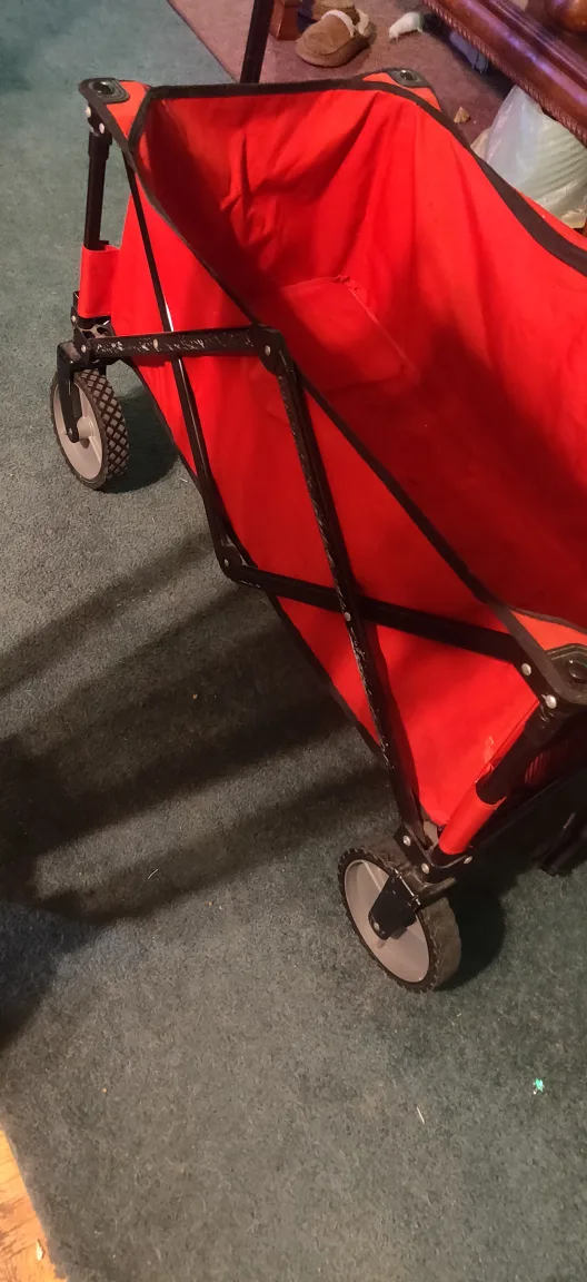 Large Red Folding Wagon image indicator(2)