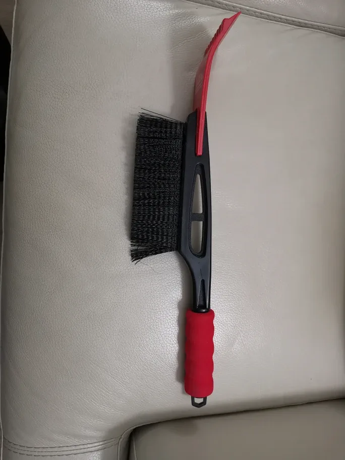Snow Brush & Ice Scraper image indicator(2)