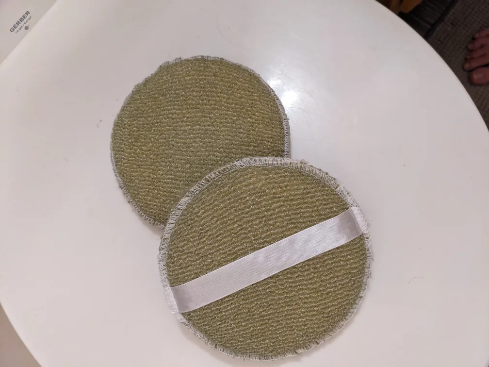 2 Pack Green Scrubbers #ThriftyPicks image indicator(2)