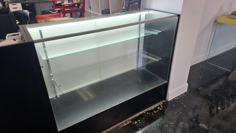 Full display set $1250 - photo 3