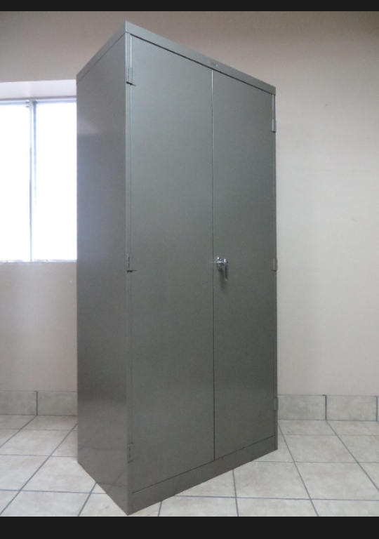 Metal Storage Cabinet with Lock and Key