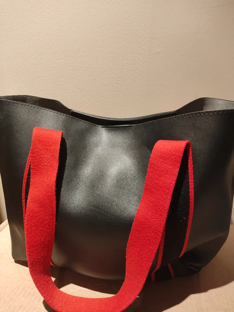 New Look Black Tote Bag with Red Straps image indicator(3)