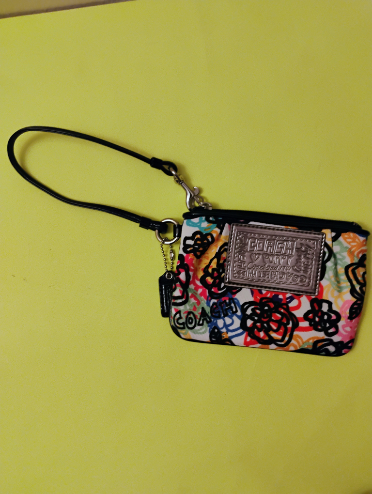 Coach Handbag Lot of 4 - photo 2