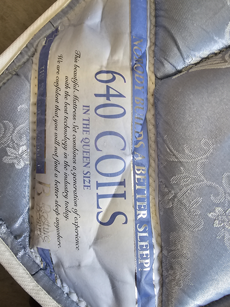 Queen Mattress - photo 4