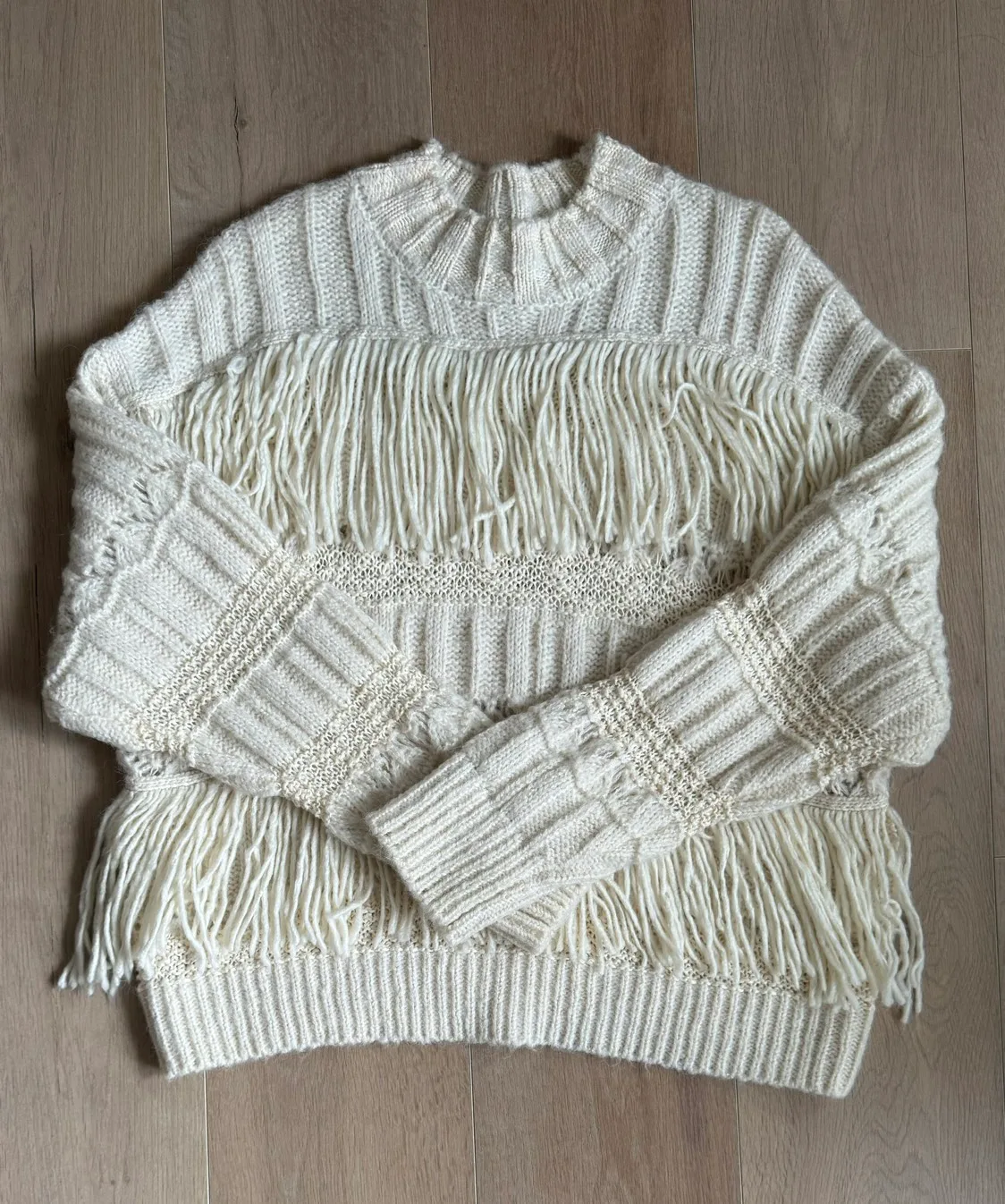 Costes tassels sweater image indicator(2)