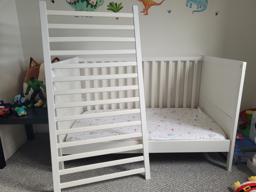 Convertible Crib - photo 2
