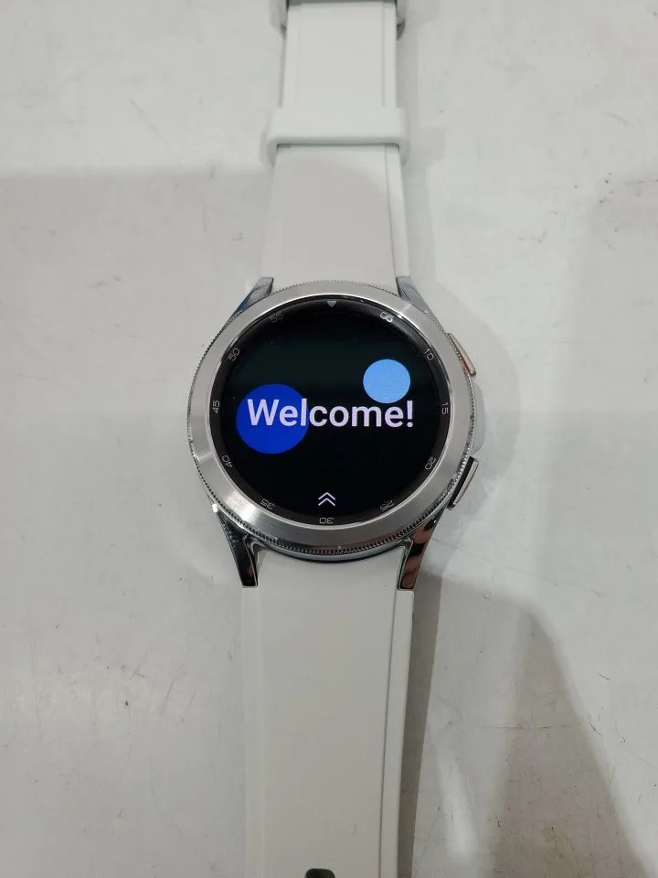 Samsung Galaxy Watch 4 Classic 42mm WiFi + GPS - White image indicator(7)