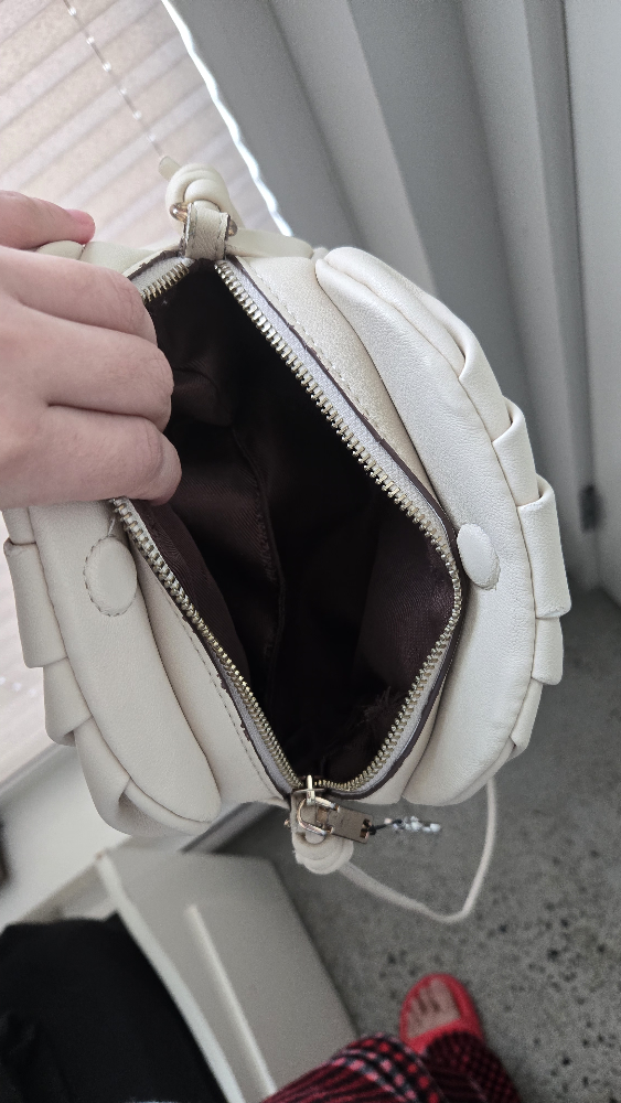 White Leather Crossbody Bag #Freecycle - photo 2