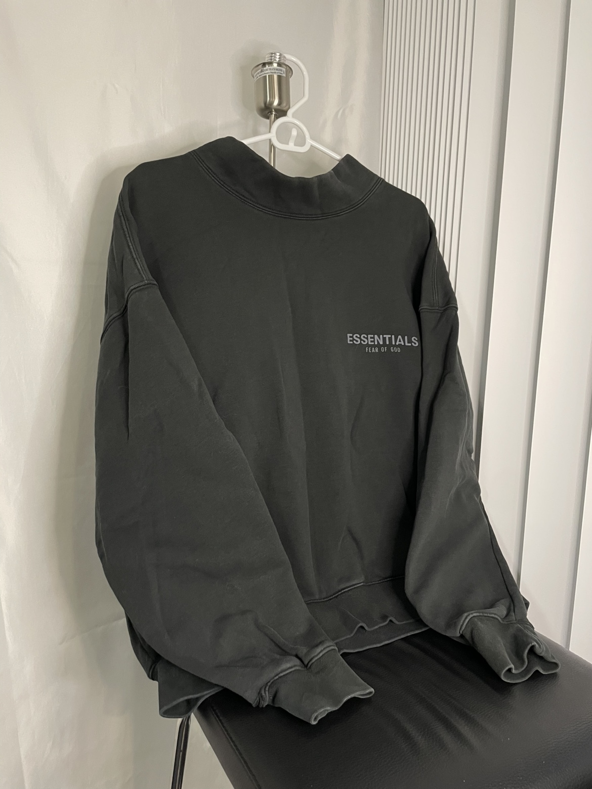❤️Essentials ❤️Black Crewneck Sweatshirt - photo 2