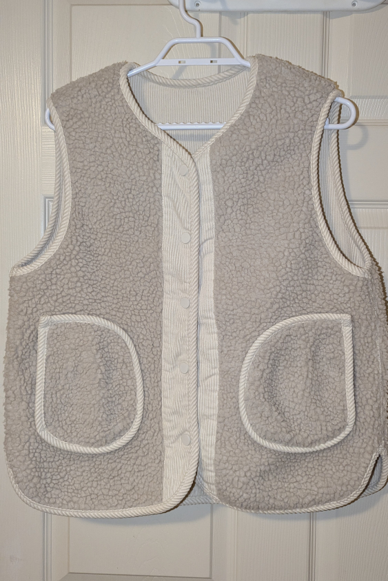 Reversible Corduroy and Fleece Vest - photo 2