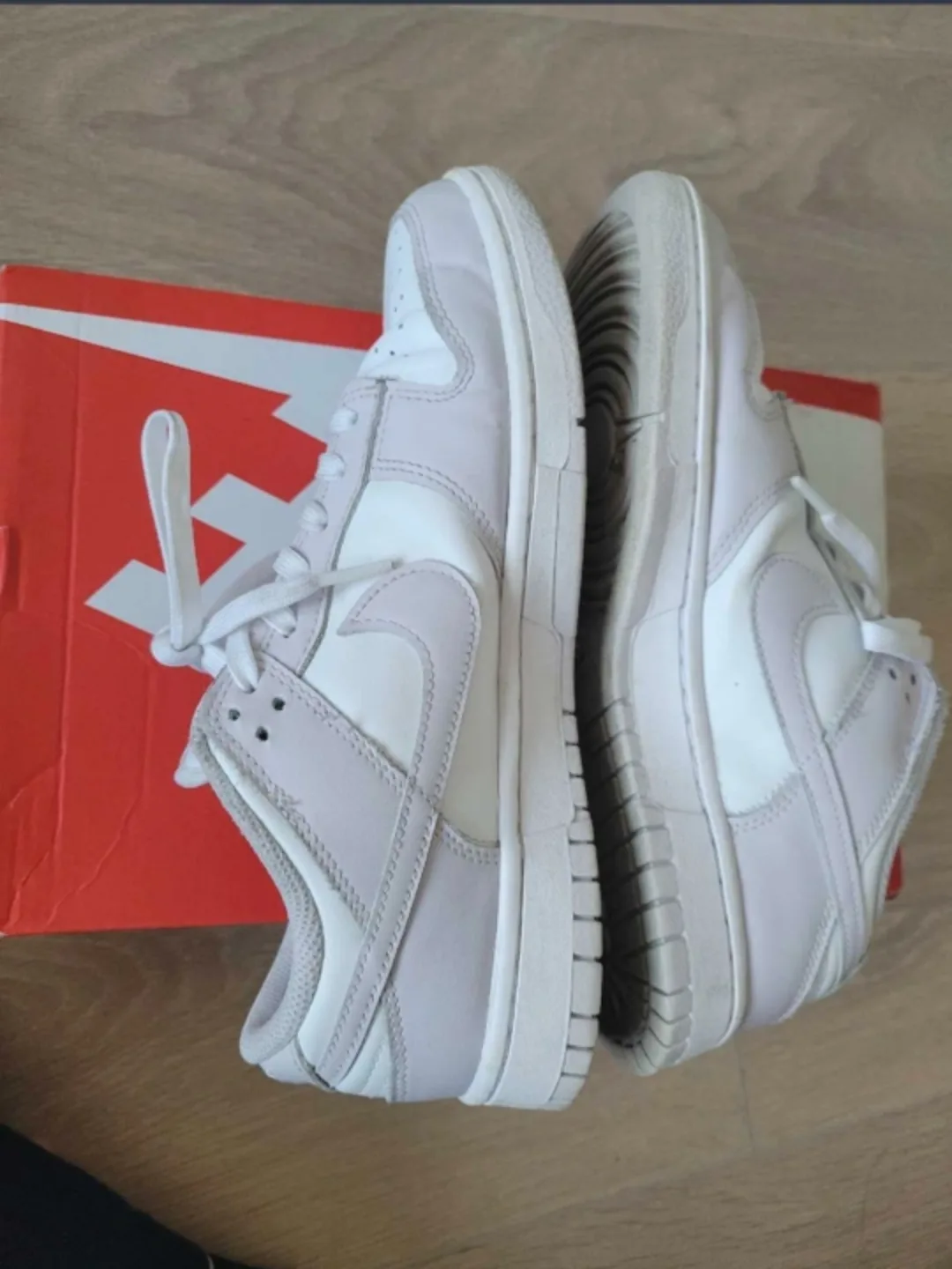 Nike Dunk Low Venice Women's image indicator(2)