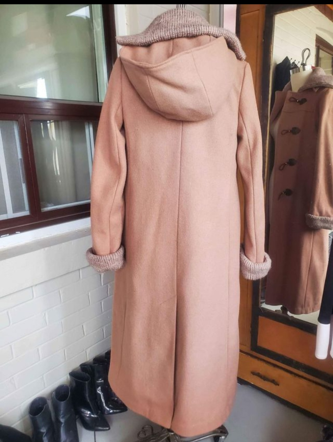 Women's small coat - photo 2