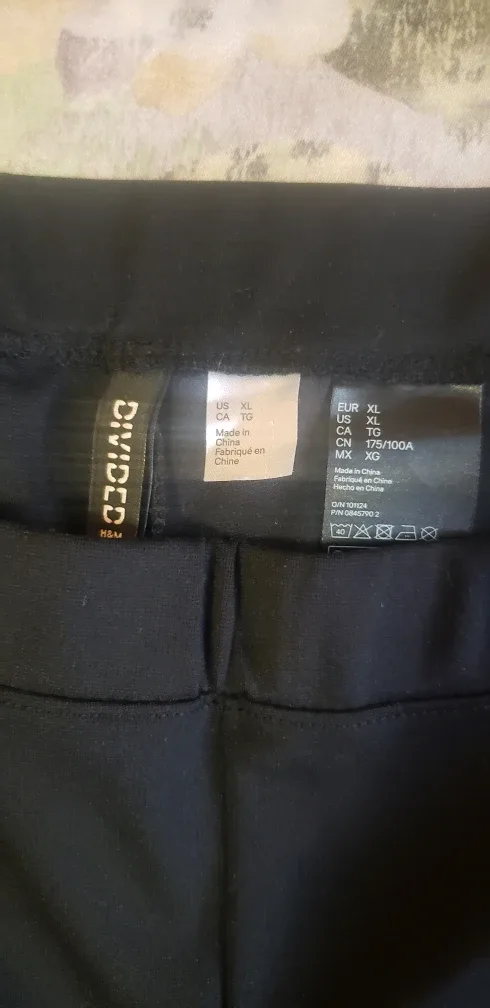 Black Divided Pants image indicator(4)