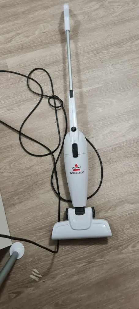 Bissell Featherweight Stick Vacuum image indicator(2)