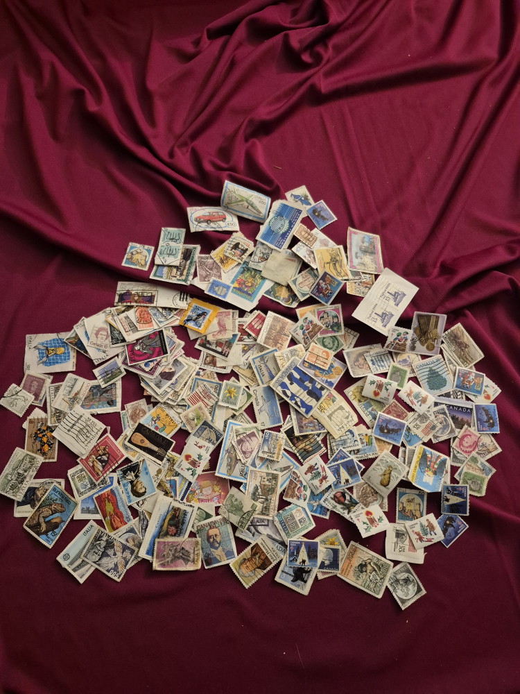 Vintage Foreign Postage Stamps - photo 2