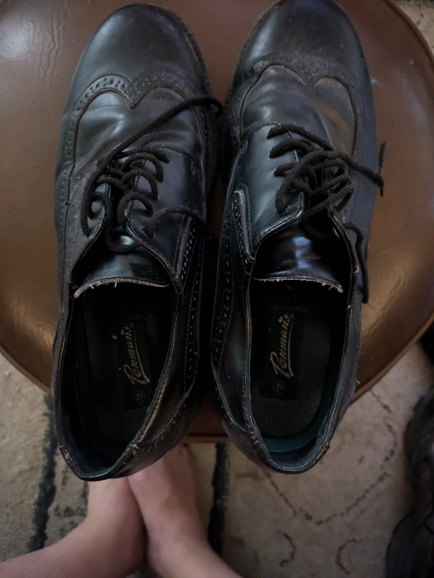 Size 12W men's dress shoes FCFS