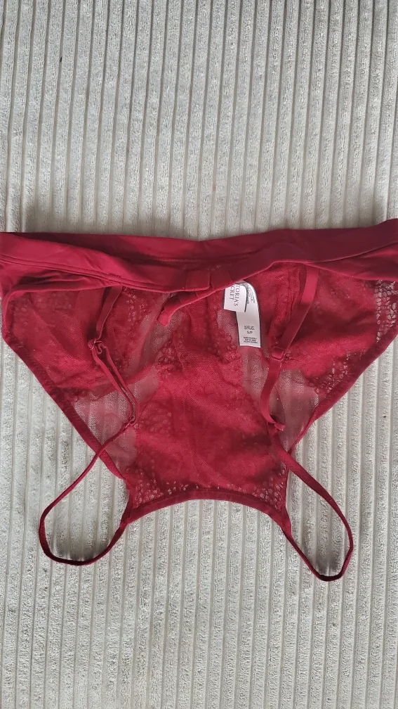 Victoria's Secret Red Lace Bralette image indicator(3)