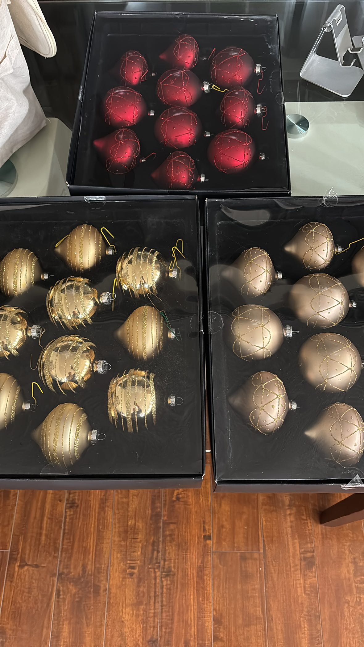 Christmas tree ornaments /holiday