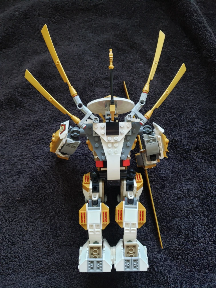 LEGO Ninjago Golden Mech 71702 - photo 3