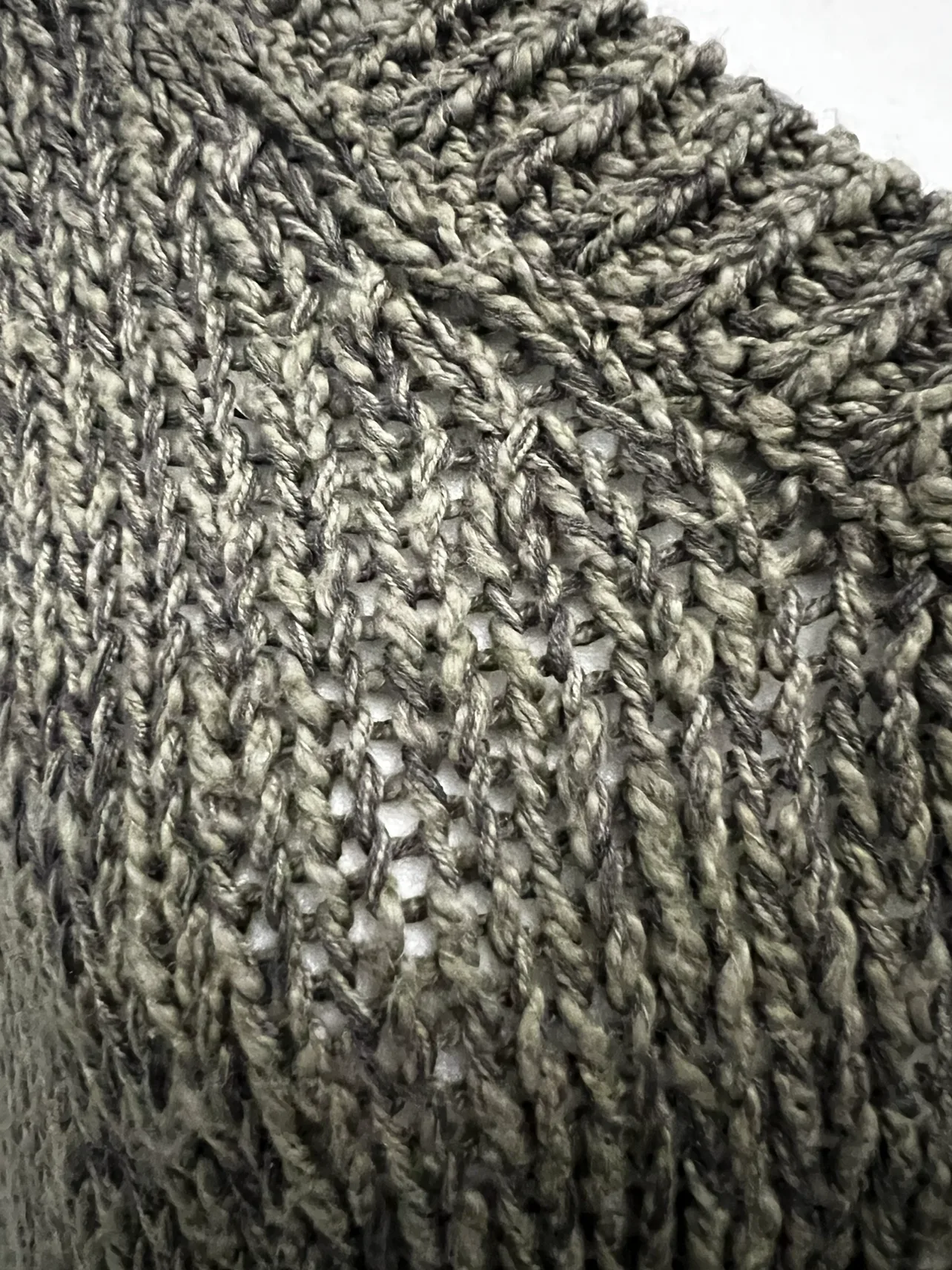 NEW ROOTS SWEATER image indicator(4)