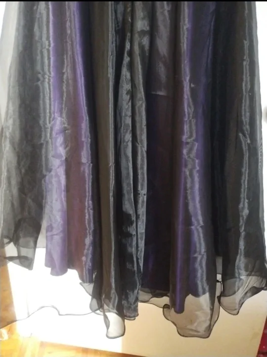 Black and Purple Strapless Gown image indicator(4)