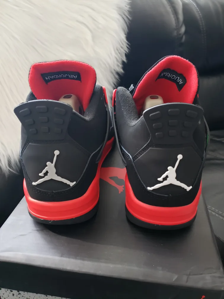 Air Jordan 4 Retro 'Red Thunder' Size 10 image indicator(3)