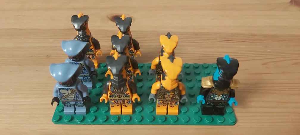 Lego Ninjago Snake Army Minifigures image indicator(2)