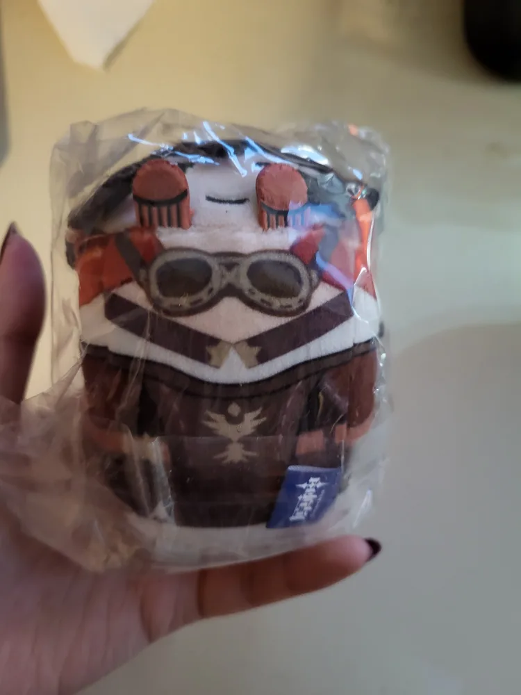 Official Genshin Impact Amber Plush Keychain image indicator(2)