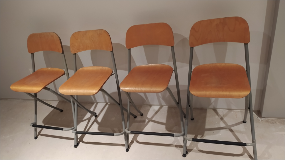 Set of 4 Folding Bar Stools - photo 2