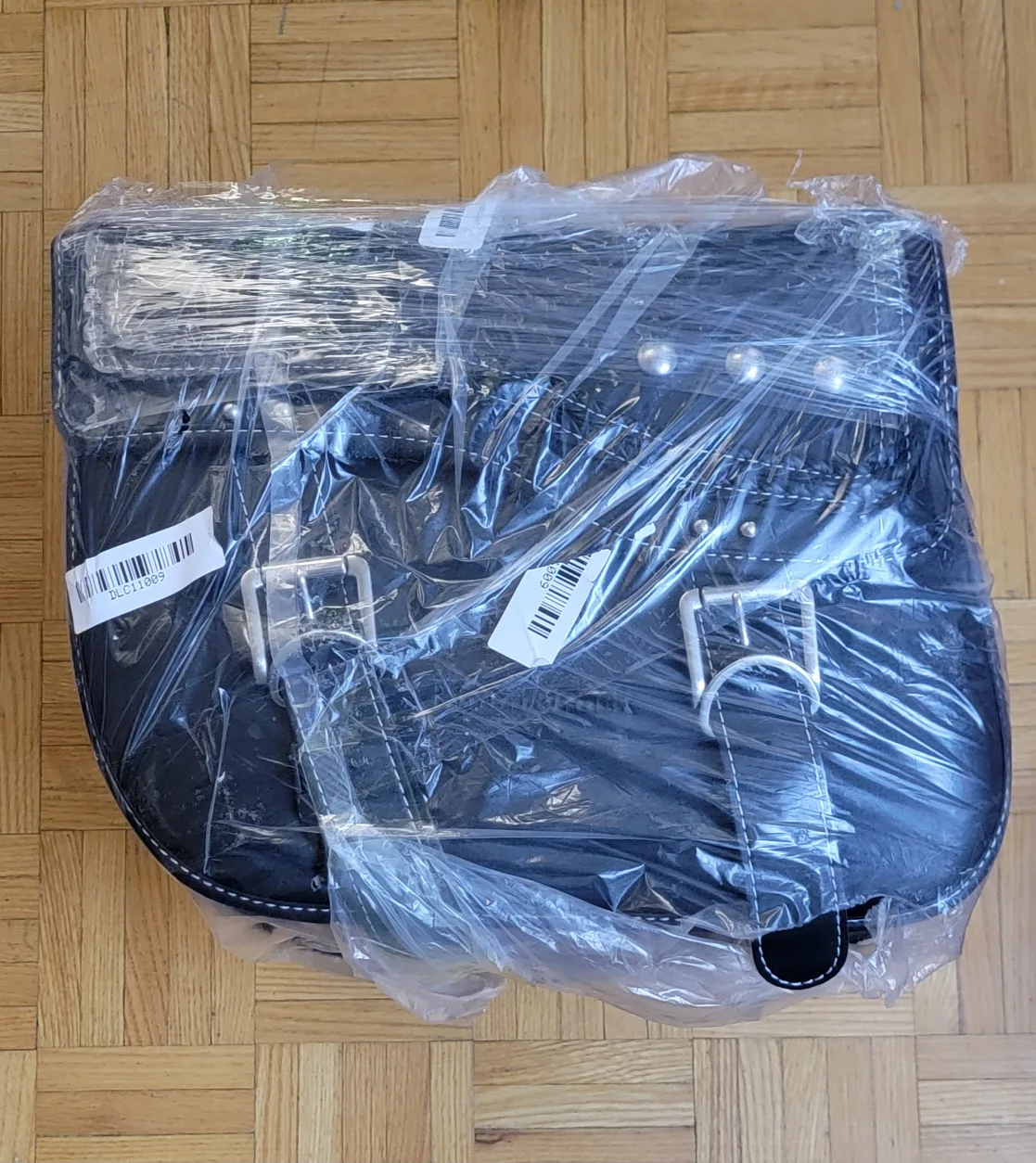 HmmtyRack 30L Saddle Bag For Motorcycles Waterproof, Universal image indicator(2)