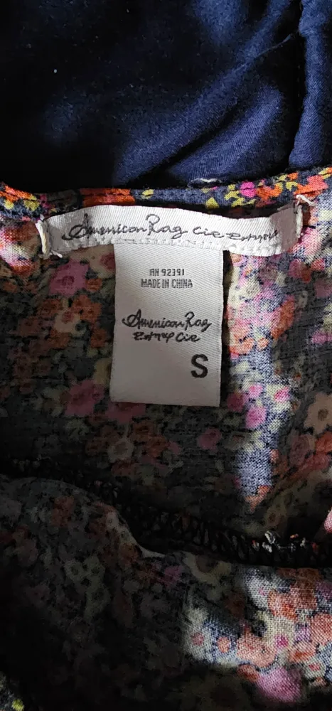 #freecycle American Rag Floral Dress Size Small image indicator(2)