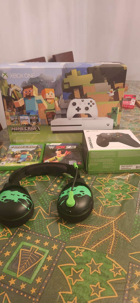 Xbox One Minecraft Bundle