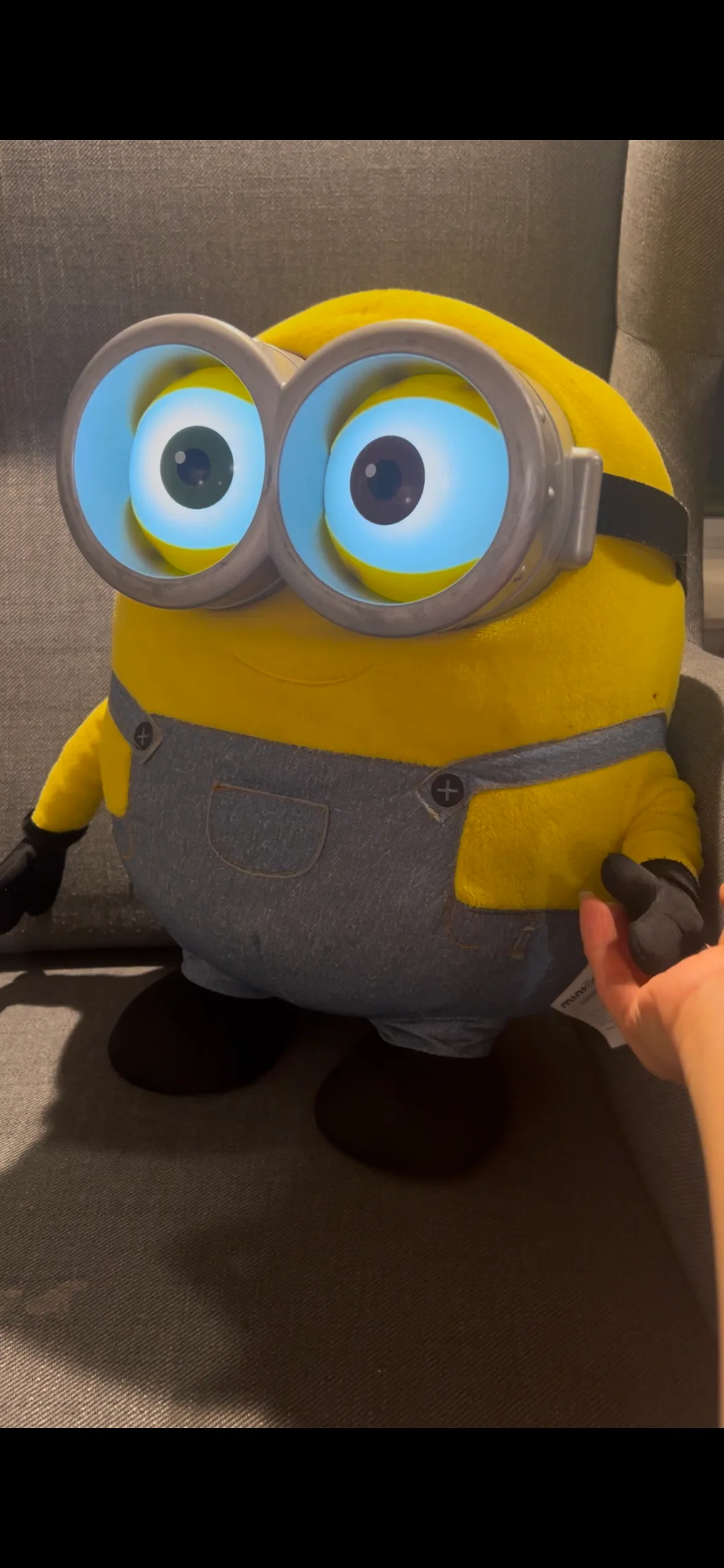 Jumbo Talking Minion Plush thumbnail