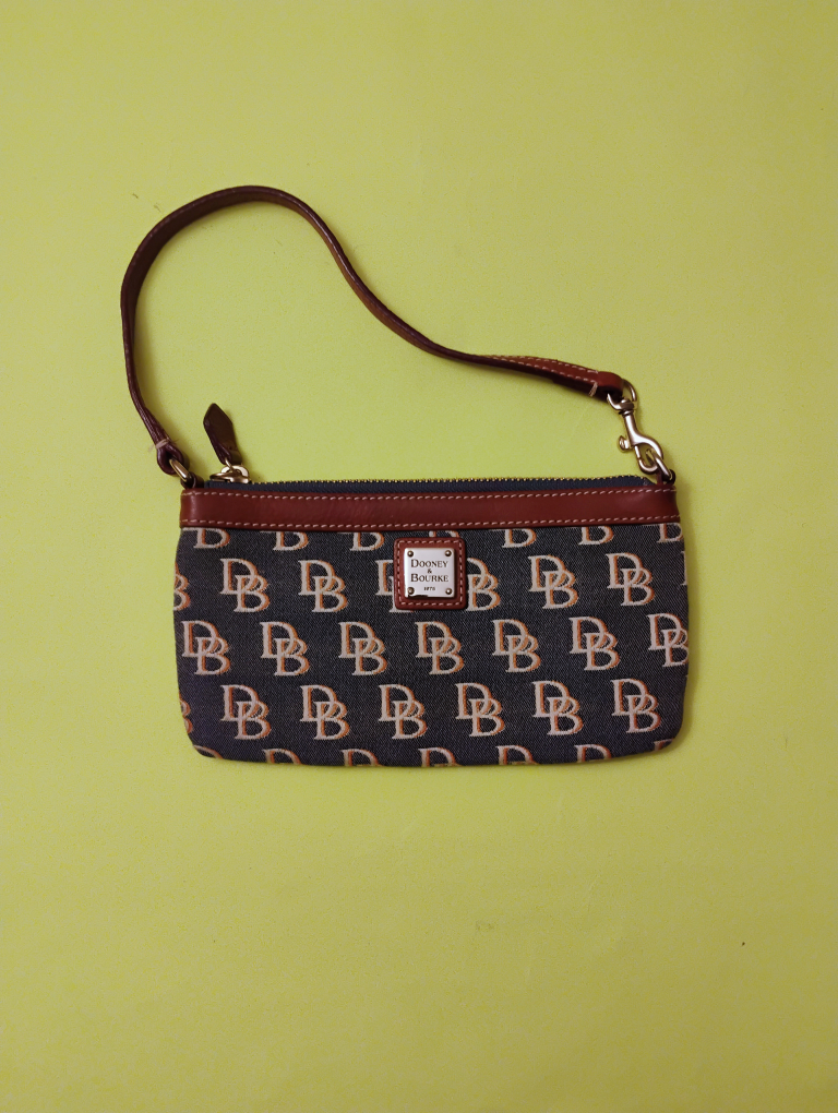 Dooney & Bourke Mini Handbags Lot of 4 - photo 3