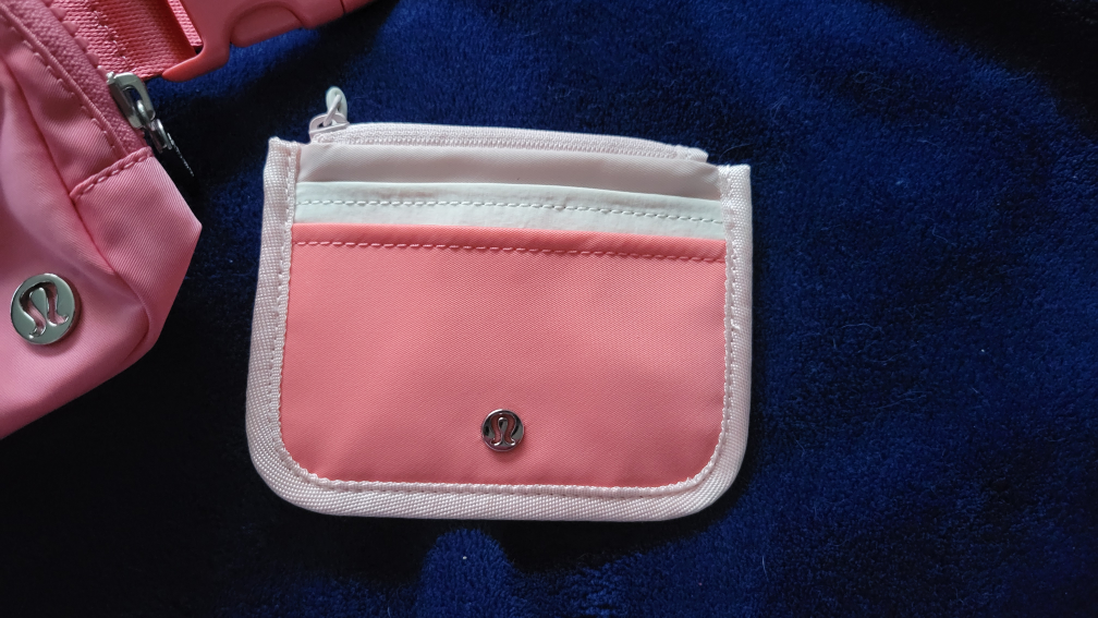 Lululemon belt bag and wallet - photo 2