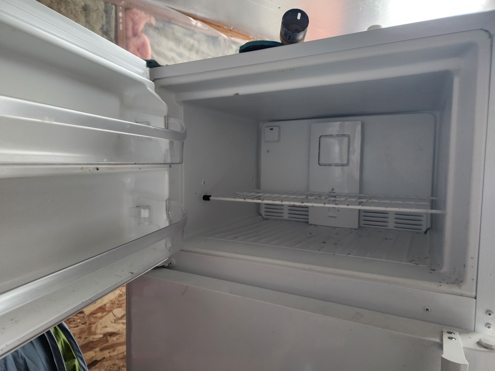 Frigidaire Top Mount Refrigerator - photo 3