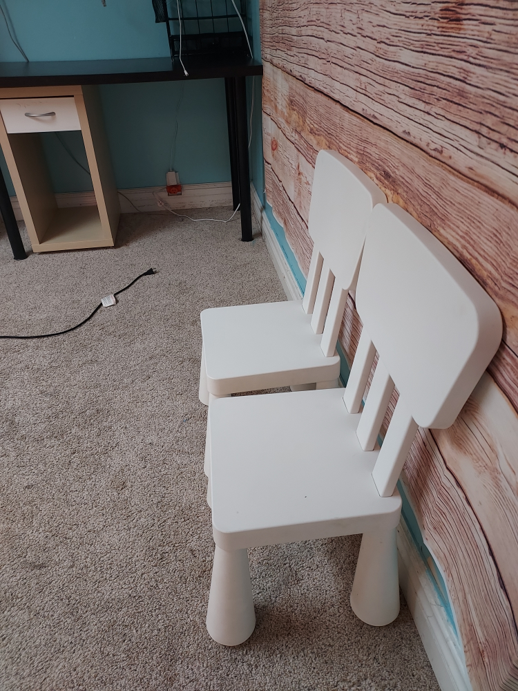 Set of 2 White Kids Chairs - photo 2