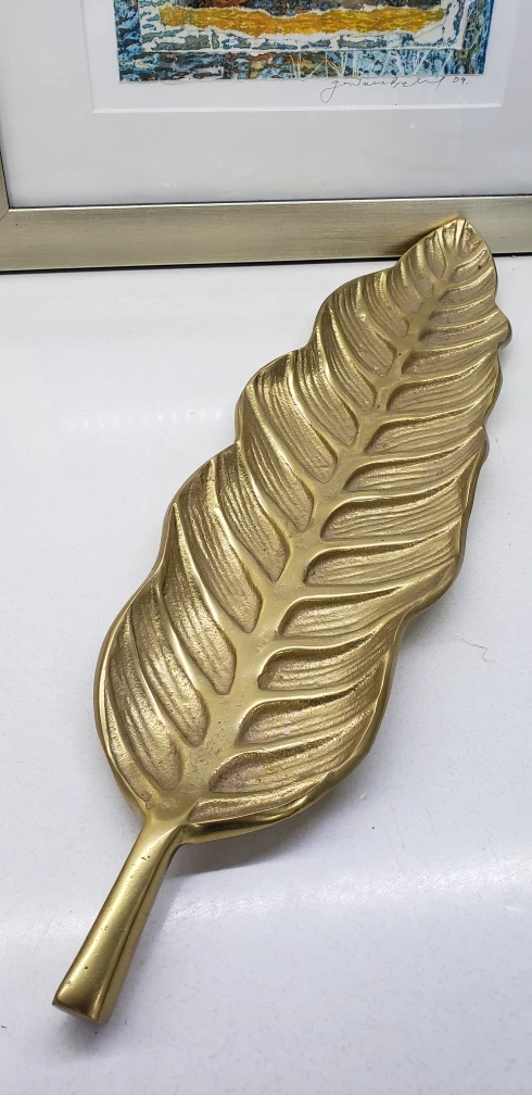Home accent leaf shape tray in brass