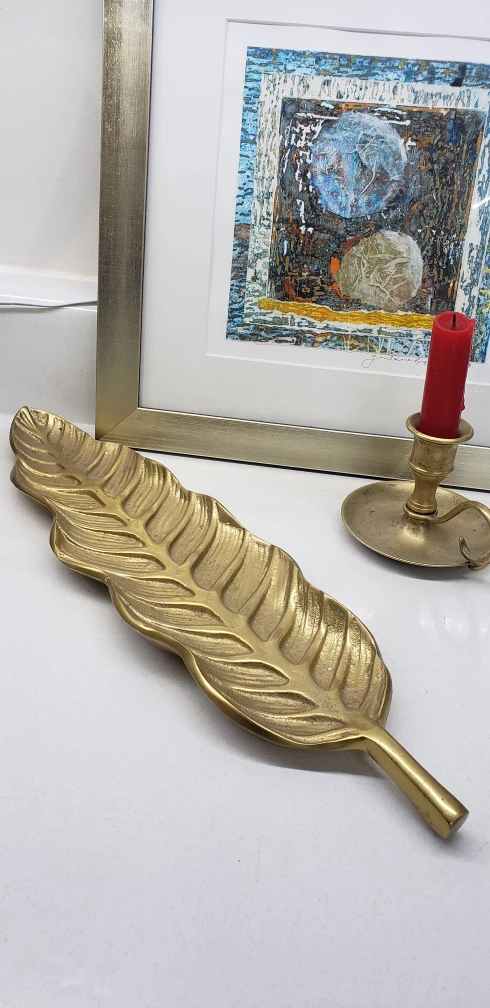 Home accent leaf shape tray in brass - photo 4