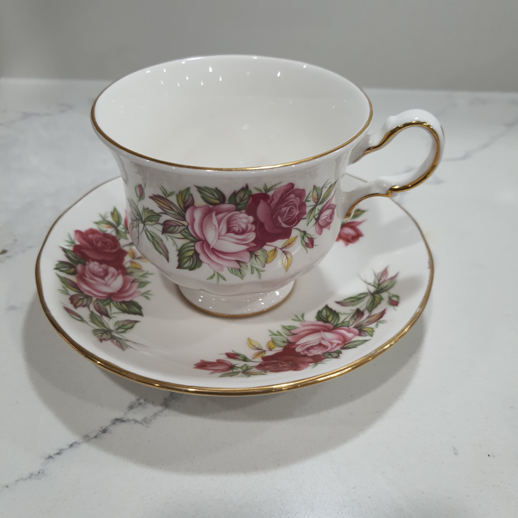 Queen Anne Fine Bone China Teacup and Saucer