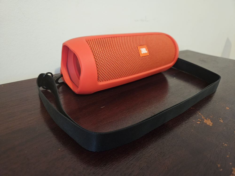 JBL Flip 5 Portable Bluetooth Speaker (red) - photo 4