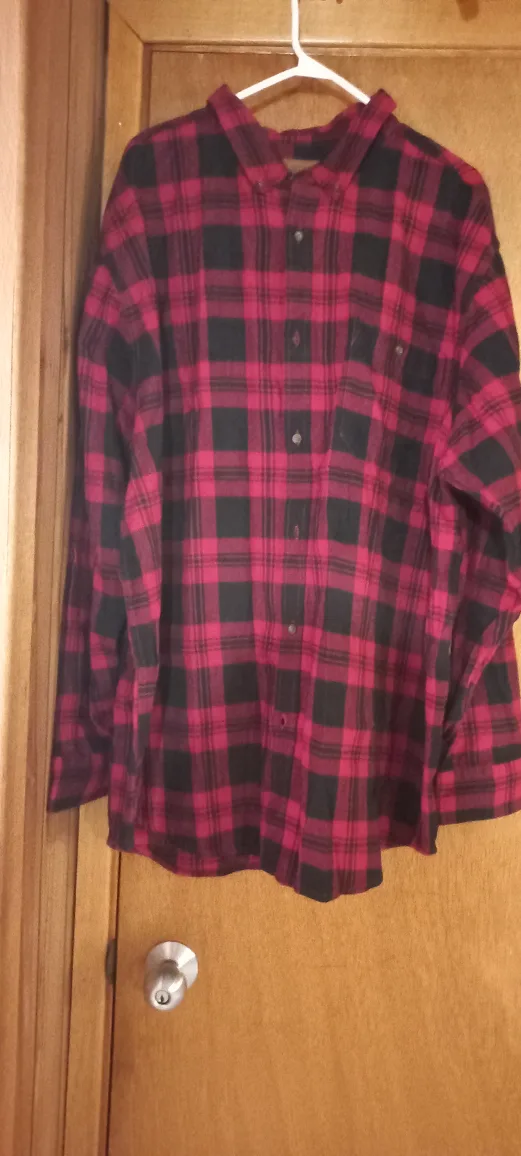 Red and Black Plaid Long Sleeve Shirt image indicator(2)