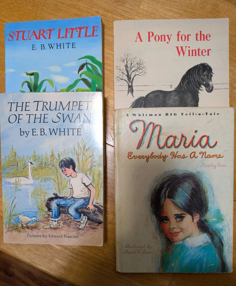 Lot of 4 Children's Books thumbnail