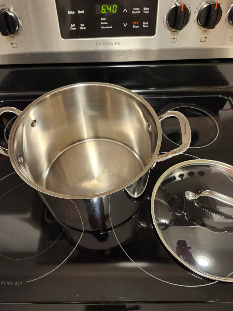 Stainless Steel Stock Pot 8 QT image indicator(3)