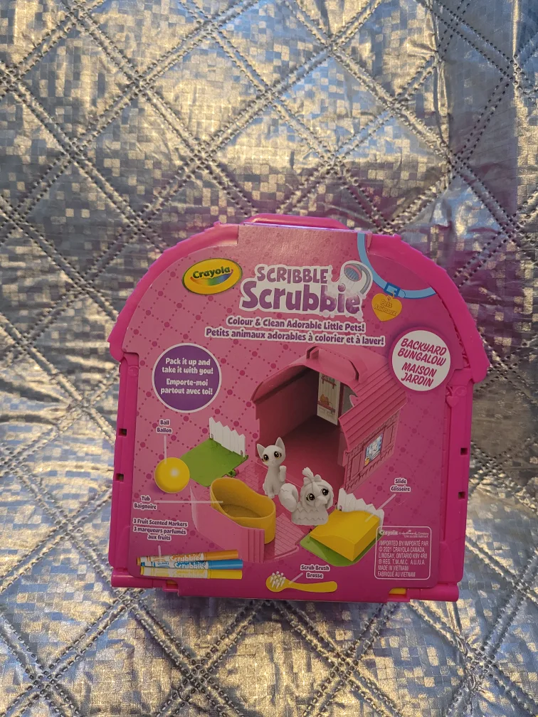 Crayola Scribble Scrubbie Adorable Little Pets BACKYARD PLAYSET image indicator(2)