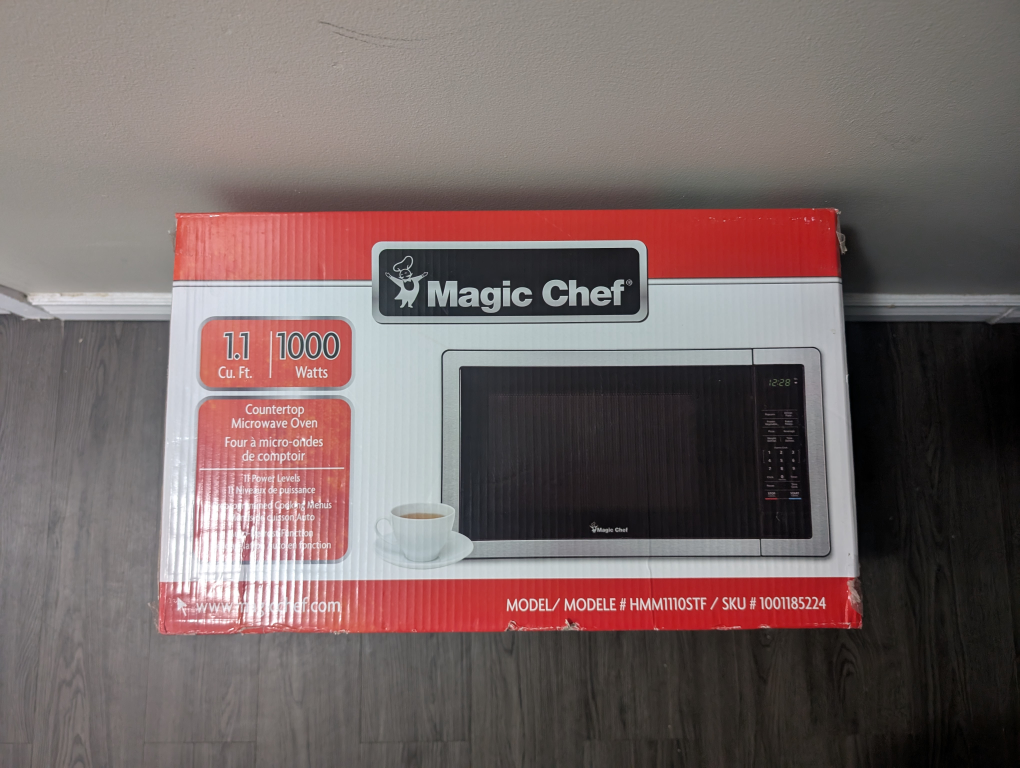 Magic Chef 1.1 Cu. Ft. Countertop Microwave Oven