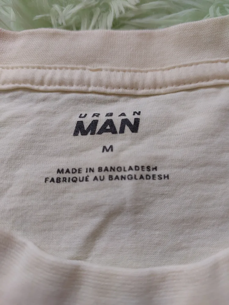 New Urban Man T-Shirt (Size M) with tag image indicator(2)